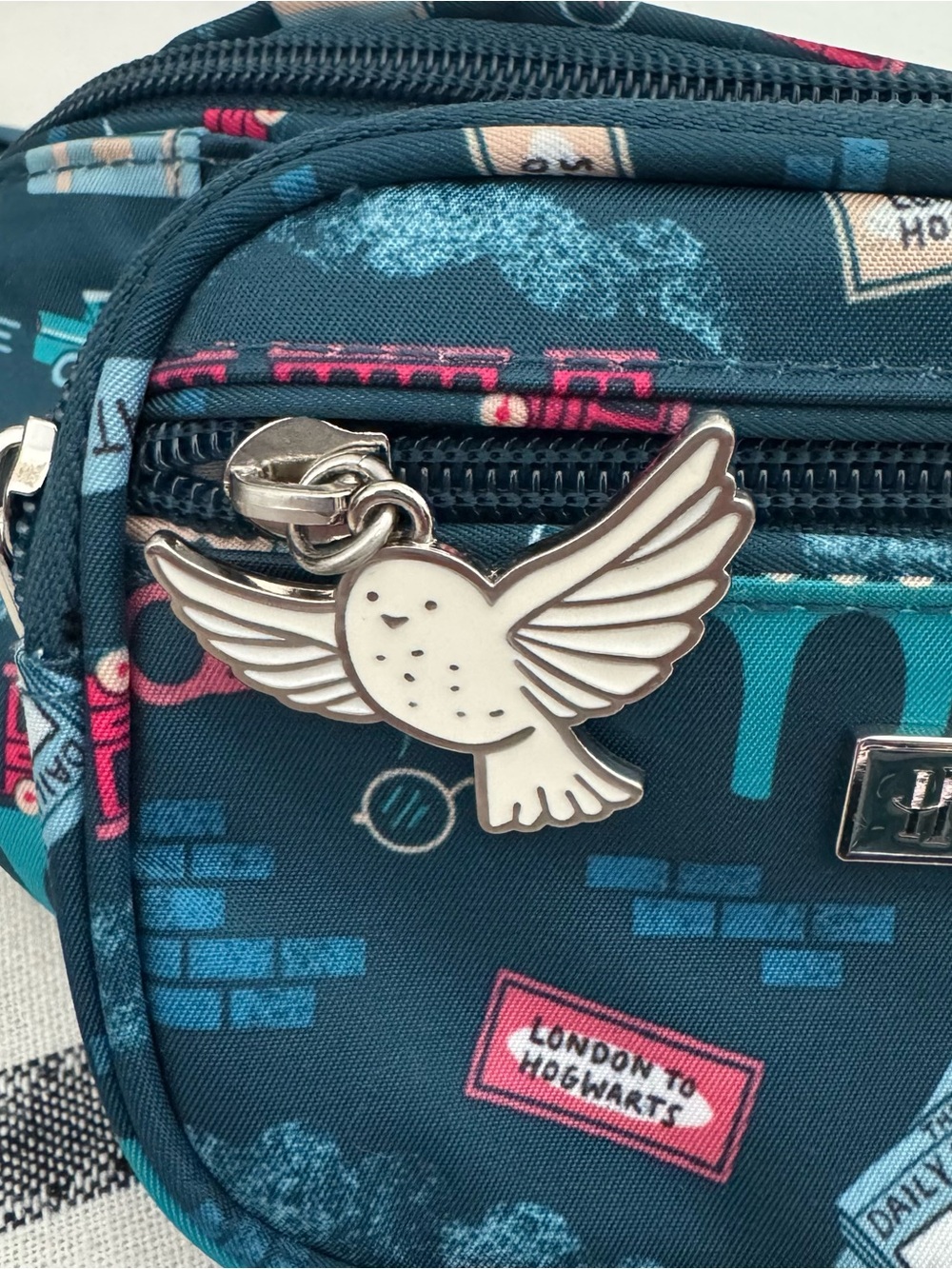 Harry Potter Teal Belt Bag from Jujubee